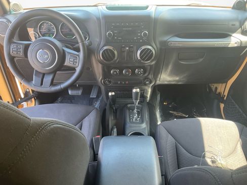 Used 2013 Jeep Wrangler Sport AWD/4WD image 10