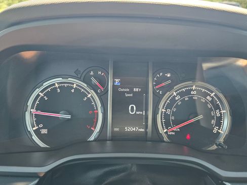 Used 2022 Toyota 4Runner TRD Off-Road AWD/4WD image 22