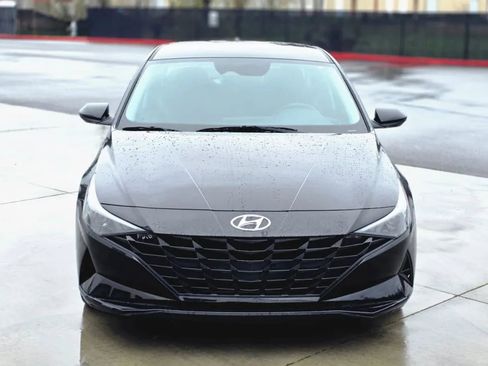 Used 2023 Hyundai Elantra SEL w/ Cargo Package image 8