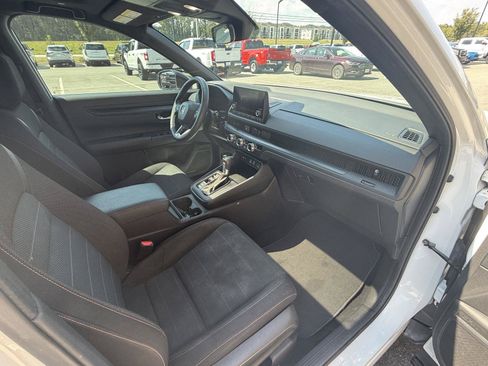 Used 2025 Honda CR-V Sport image 20