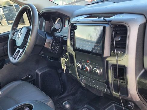 Used 2018 RAM 3500 Tradesman w/ Chrome Appearance Group image 26