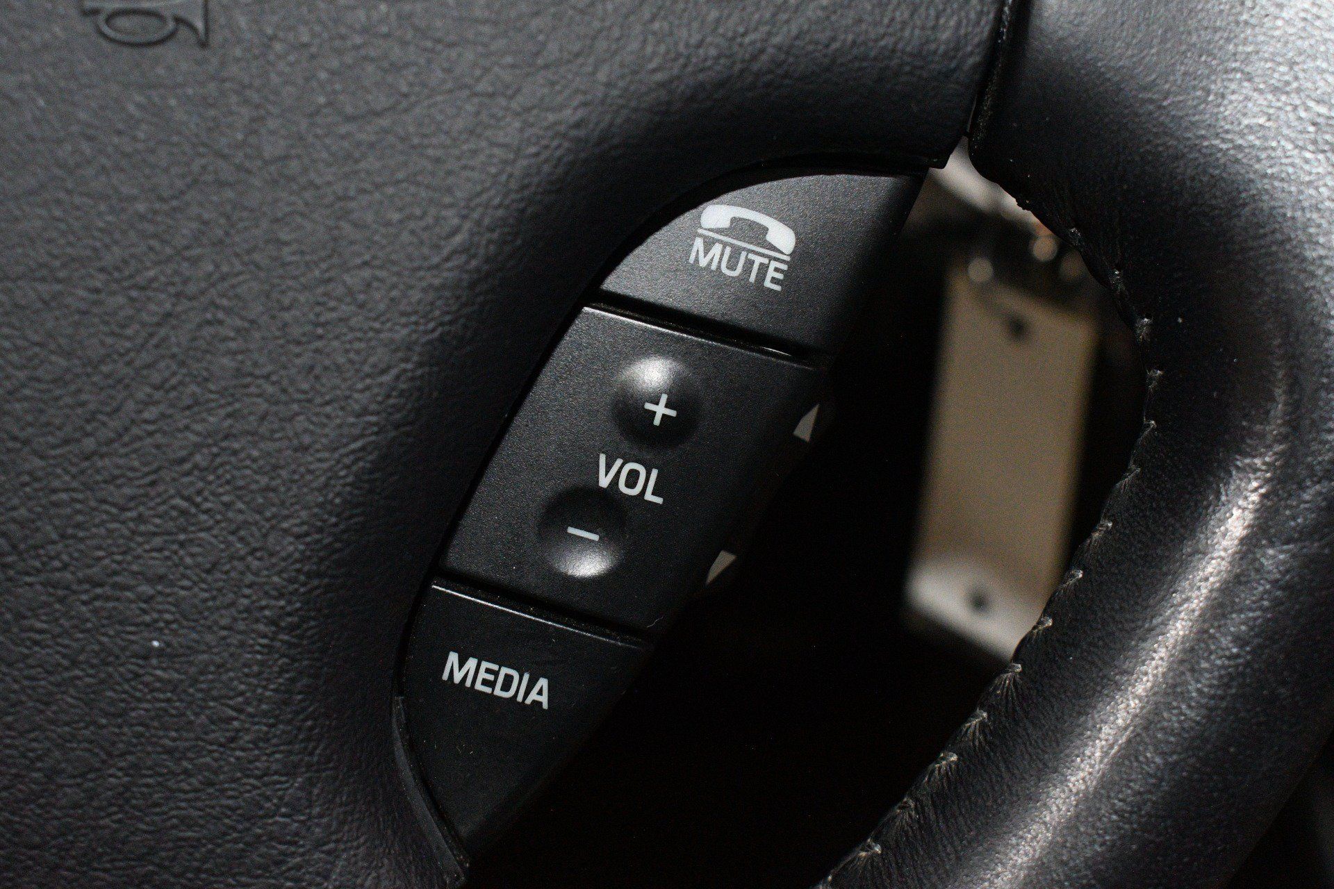 Used 2003 Ford Thunderbird RWD image 30