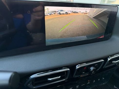 New 2026 Nissan Sentra SV w/ SV Convenience Package FWD image 19