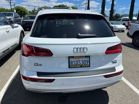 Used 2018 Audi Q5 2.0T Premium Plus w/ Premium Plus Package AWD/4WD image 10