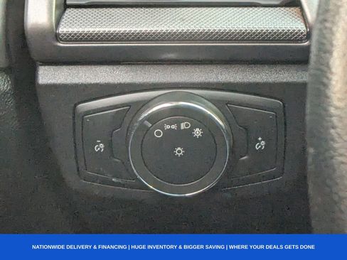 Used 2017 Ford Fusion SE w/ Fusion SE Technology Package image 41