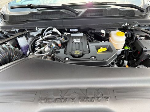 New 2026 RAM 3500 Big Horn AWD/4WD image 12