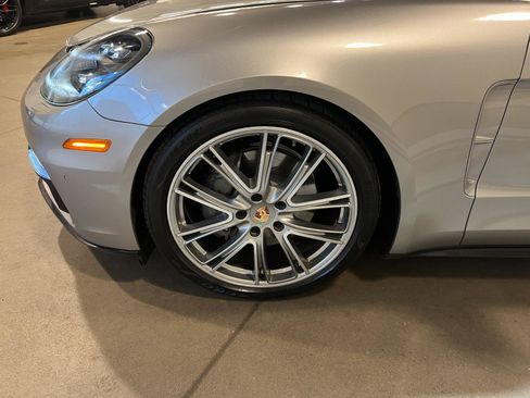 Used 2020 Porsche Panamera 4S image 48