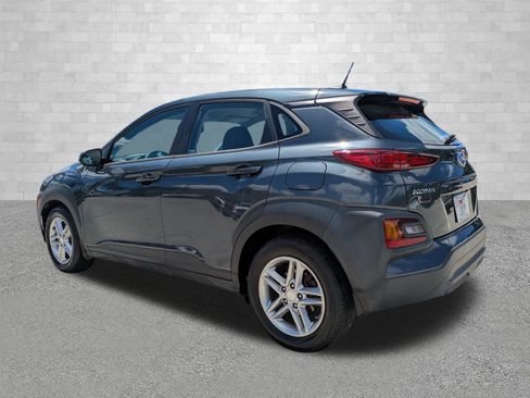 Used 2021 Hyundai Kona SE image 4