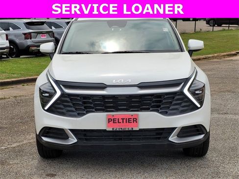 New 2025 Kia Sportage LX image 2