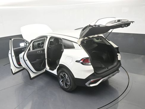 Used 2024 Kia Sportage LX FWD image 62