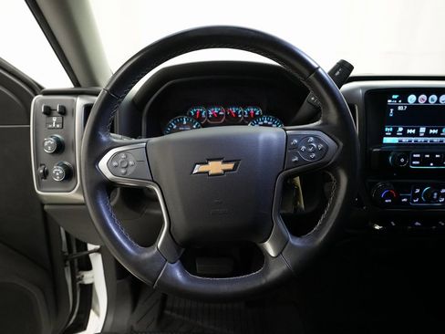 Used 2018 Chevrolet Silverado 1500 LT w/ All Star Edition image 4