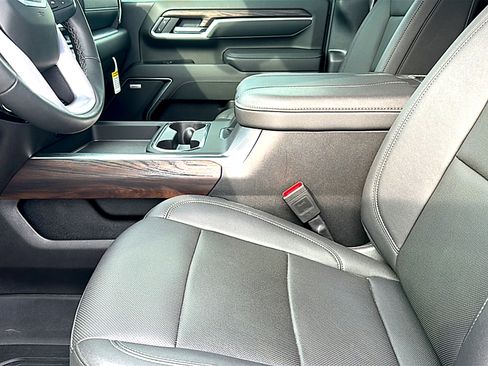 New 2025 GMC Sierra 2500 SLT w/ Texas SLT Premium Package image 13