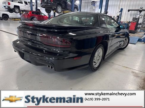 Used 1994 Pontiac Firebird Coupe image 12