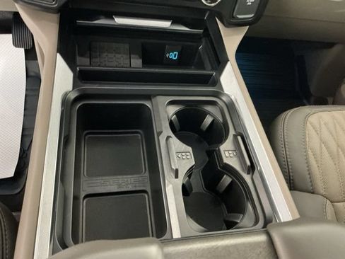 Used 2025 Ford F350 Platinum w/ Platinum Plus Package AWD/4WD image 23