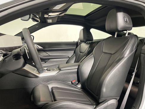 Used 2026 BMW 430i Coupe w/ M Sport Package image 5