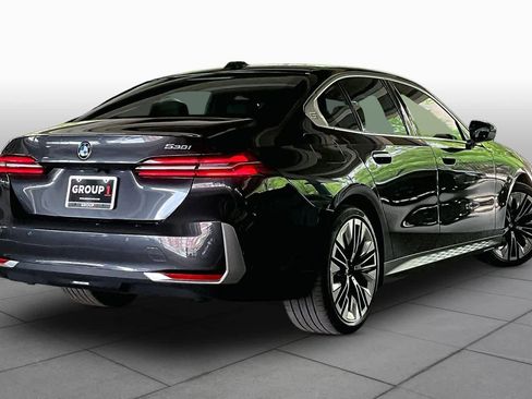 Used 2026 BMW 530i RWD image 12