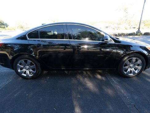 Used 2017 Buick Regal Premium w/ Driver Confidence Package #1 image 2