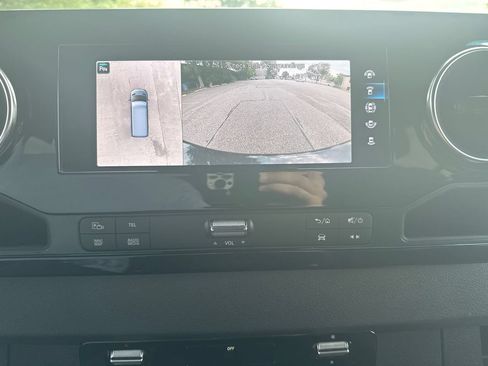 Used 2023 Mercedes-Benz Sprinter 2500 image 24