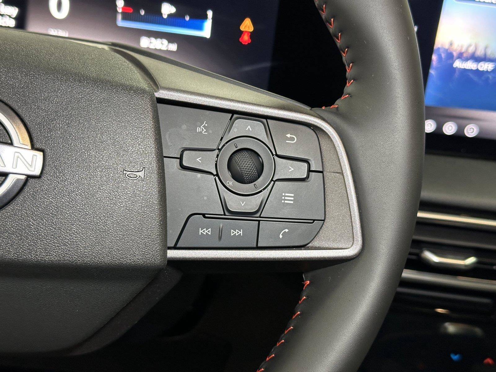 Used 2026 Nissan Sentra SR w/ Floor Mat Package FWD image 25