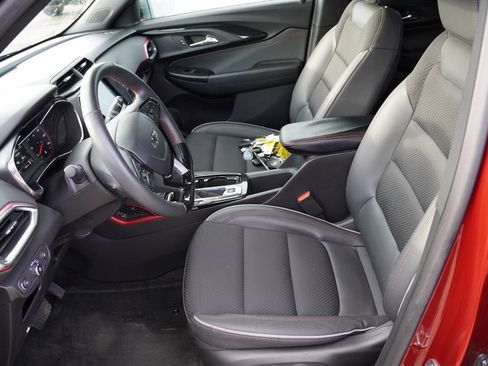 Used 2023 Chevrolet TrailBlazer RS w/ Convenience Package FWD image 4