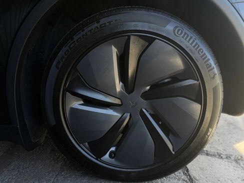 Used 2026 Tesla Model Y Long Range AWD/4WD image 39
