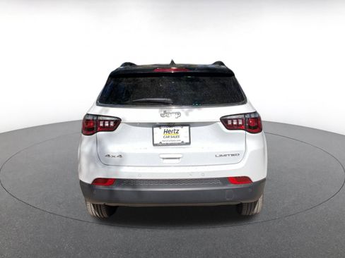 Used 2025 Jeep Compass Limited image 6