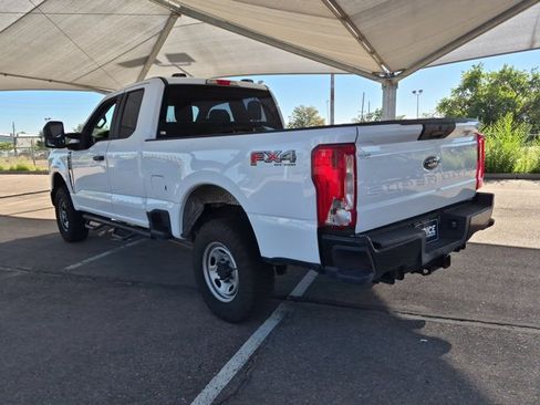 Used 2023 Ford F250 XL w/ FX4 Off-Road Package AWD/4WD image 7