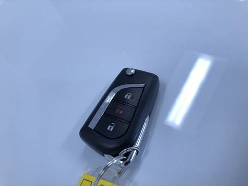 Certified 2025 Toyota RAV4 LE AWD/4WD image 32