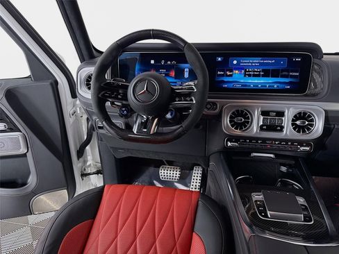 Used 2025 Mercedes-Benz G 63 AMG 4MATIC image 25
