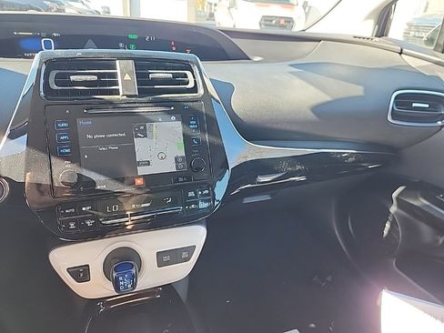 Certified 2017 Toyota Prius Four Touring image 14