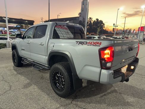 Used 2019 Toyota Tacoma TRD Off-Road image 15