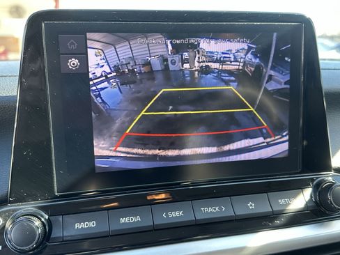 Certified 2023 Kia Forte LXS w/ LXS Technology Package image 25