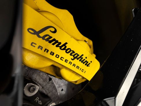 Used 2014 Lamborghini Aventador LP 700-4 image 19