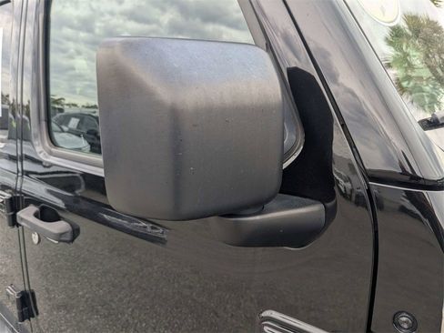 Used 2018 Jeep Wrangler Unlimited Sahara w/ Cold Weather Group image 12