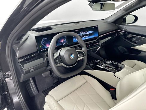 Certified 2026 BMW 530i w/ Premium Package RWD image 10