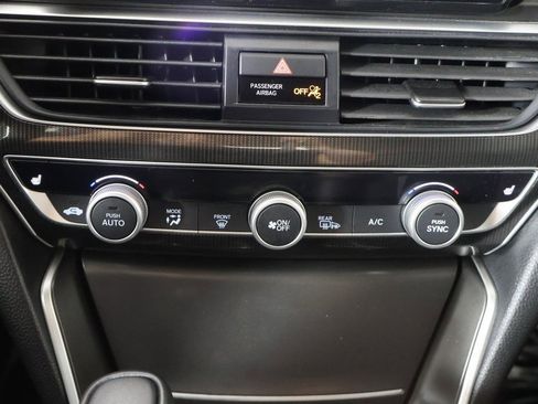 Used 2021 Honda Accord Sport Special Edition image 40