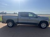 Used 2019 Chevrolet Silverado 1500 RST image 2