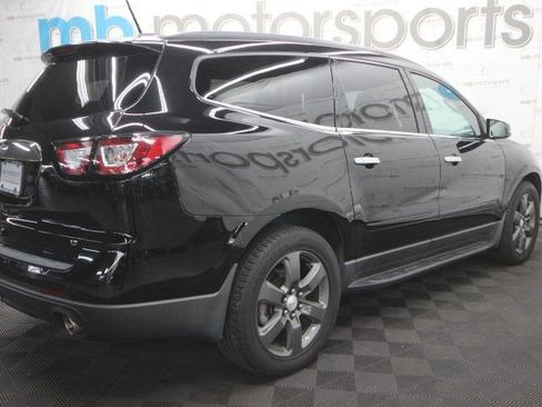 Used 2017 Chevrolet Traverse LT image 6