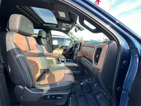 Used 2022 Chevrolet Silverado 2500 High Country w/ Z71 Off-Road Package image 25