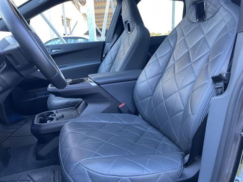 Certified 2025 BMW iX M60 image 9