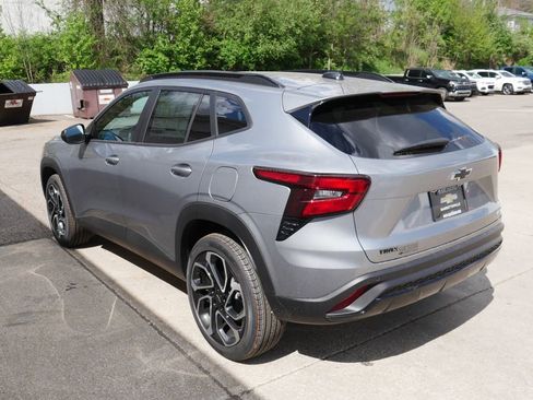 New 2026 Chevrolet Trax RS FWD image 5