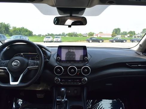 Used 2020 Nissan Sentra SV FWD image 31