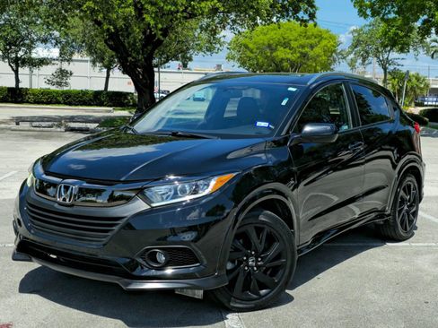 Used 2021 Honda HR-V Sport image 1