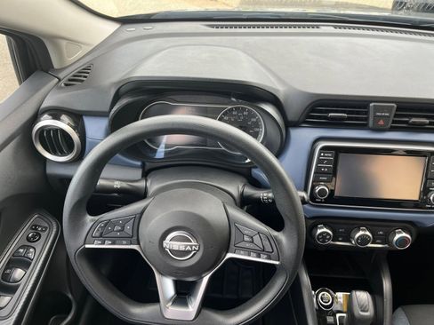 Used 2023 Nissan Versa SV image 32