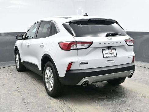 Used 2022 Ford Escape SE w/ Cold Weather Package image 5