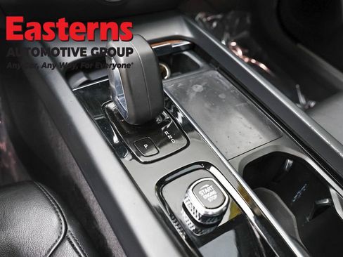 Used 2022 Volvo S60 B5 Momentum image 13