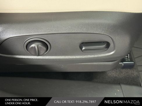 Used 2020 Buick Encore GX Essence w/ Experience Buick Package AWD/4WD image 47