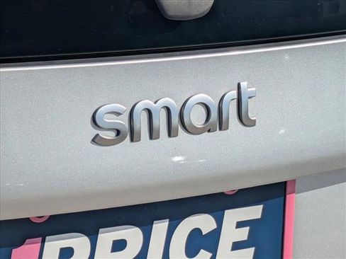 Used 2018 smart fortwo electric drive image 20