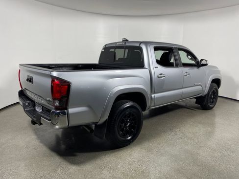 Certified 2022 Toyota Tacoma SR5 RWD image 3