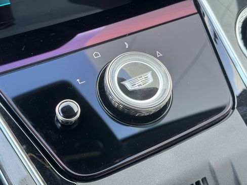 New 2025 Cadillac Escalade IQ Sport 1 w/ LPO, ONYX Package image 26